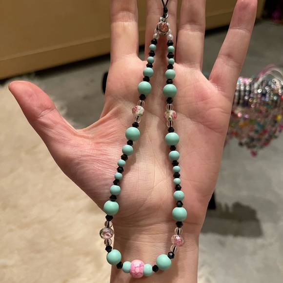 Phone String!! 🌹Rose🌹& Black Swarovski Theme! - Picture 6 of 10